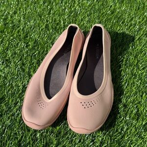 Lissom Flyte slip-on comfort ballet blush pink flat size 9